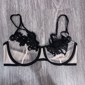 Victoria's Secret Black and Cream Lace Bra